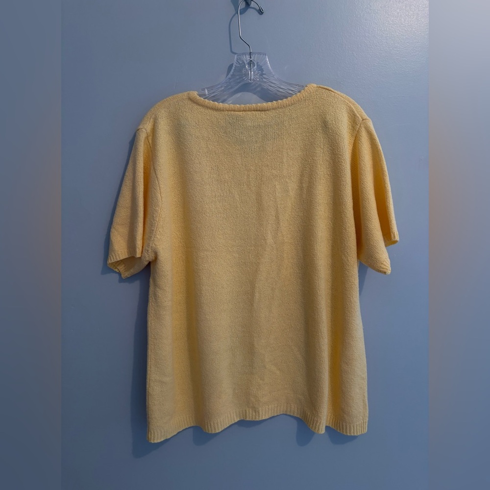 Bobbie Brooks Women's Size 18W / 20W Butter Yellow Knit Sweater V-Neck - Picture 12 of 15
